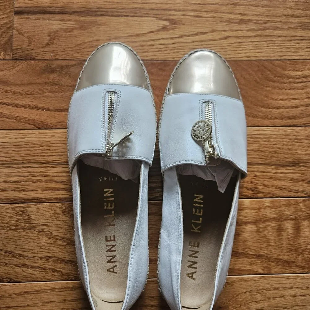 Anne Klein Women’s Akzetta White Sneaker Size 8.5M - Picture 3 of 7